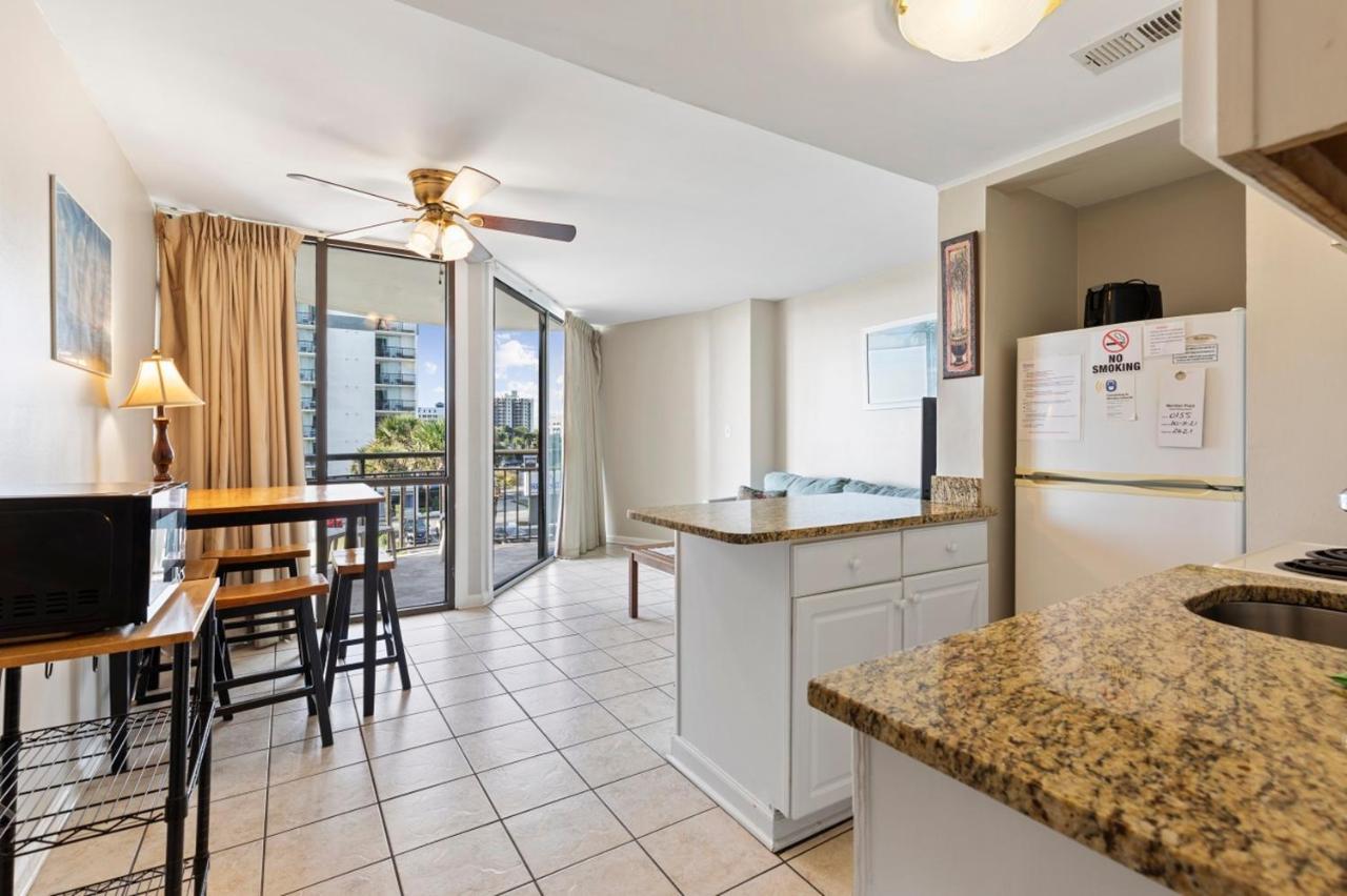 Location!!! Oceanfront Condo At Meridian Plaza Myrtle Beach Exterior photo
